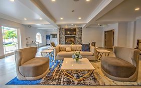 Best Western Plus Media Center Inn&Suites